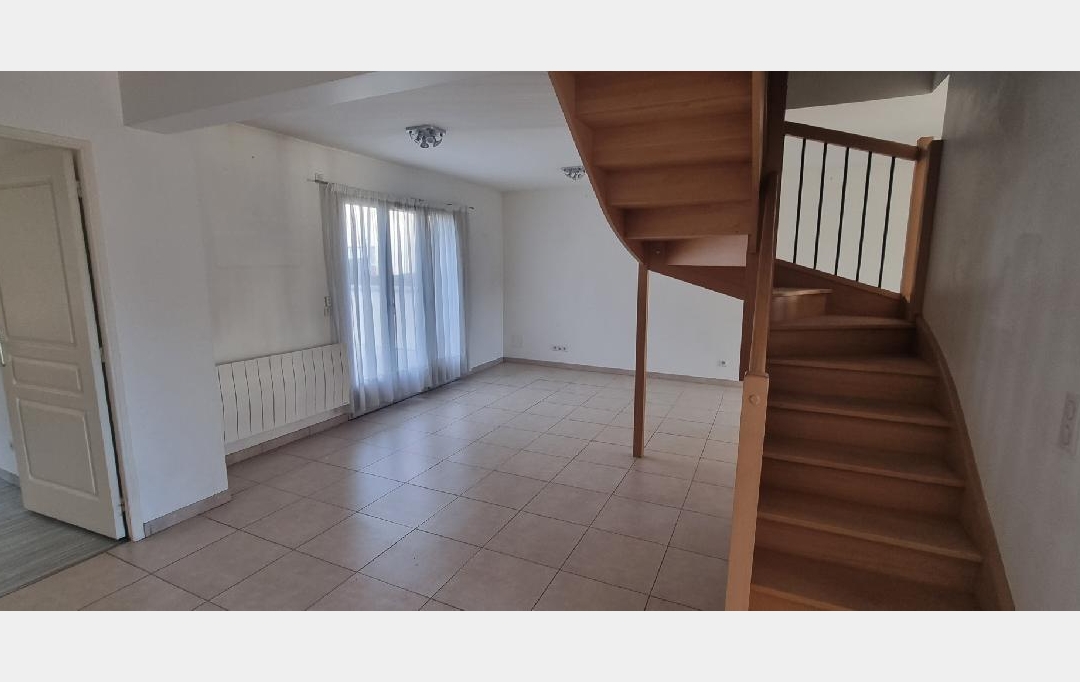 Annonces PROVINS : Maison / Villa | PONT-SUR-YONNE (89140) | 115 m2 | 900 &euro; 