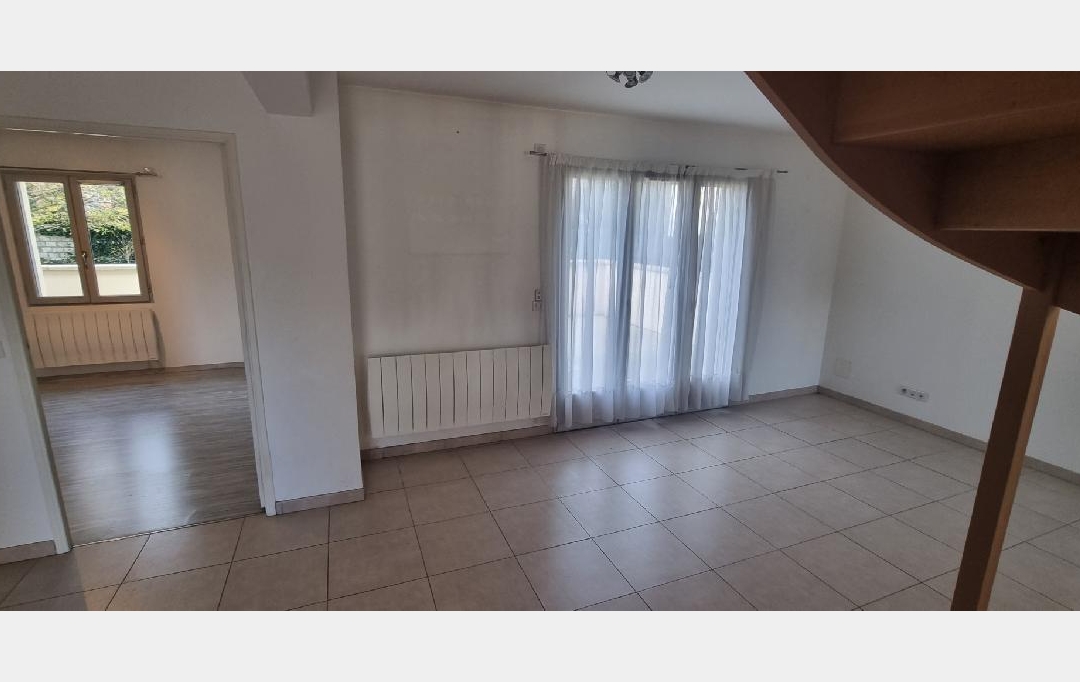 Annonces PROVINS : Maison / Villa | PONT-SUR-YONNE (89140) | 115 m2 | 900 &euro; 
