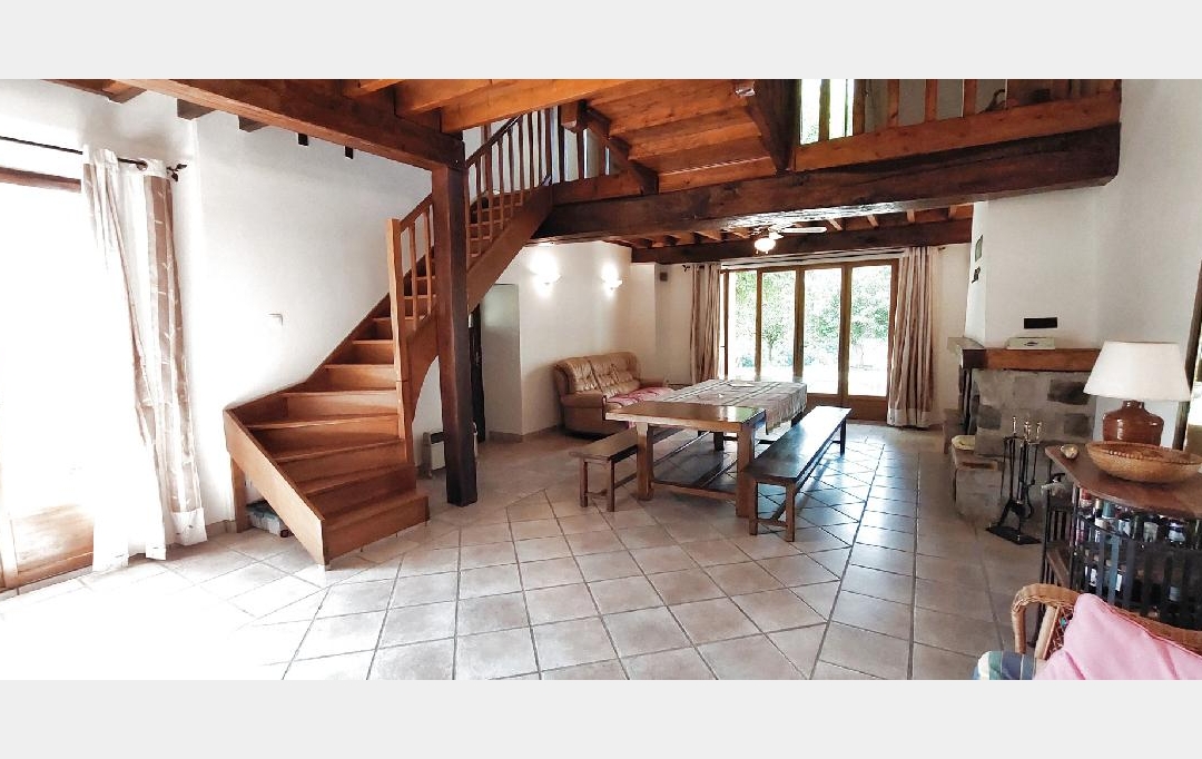 Annonces PROVINS : Maison / Villa | VINNEUF (89140) | 202 m2 | 284 000 &euro; 